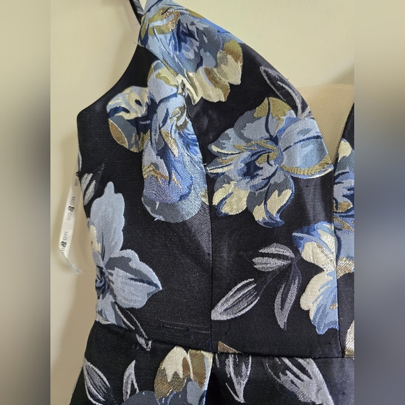 JULES &‎ CLEO (David's Bridal), Plunging Metallic Floral Brocade A-Line Dress, 6 - Picture 12 of 16